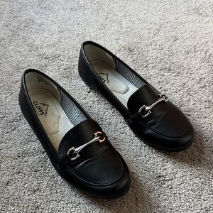 Cliffs by White Mountain Glowing Black Shoes SIZE 6.5M
